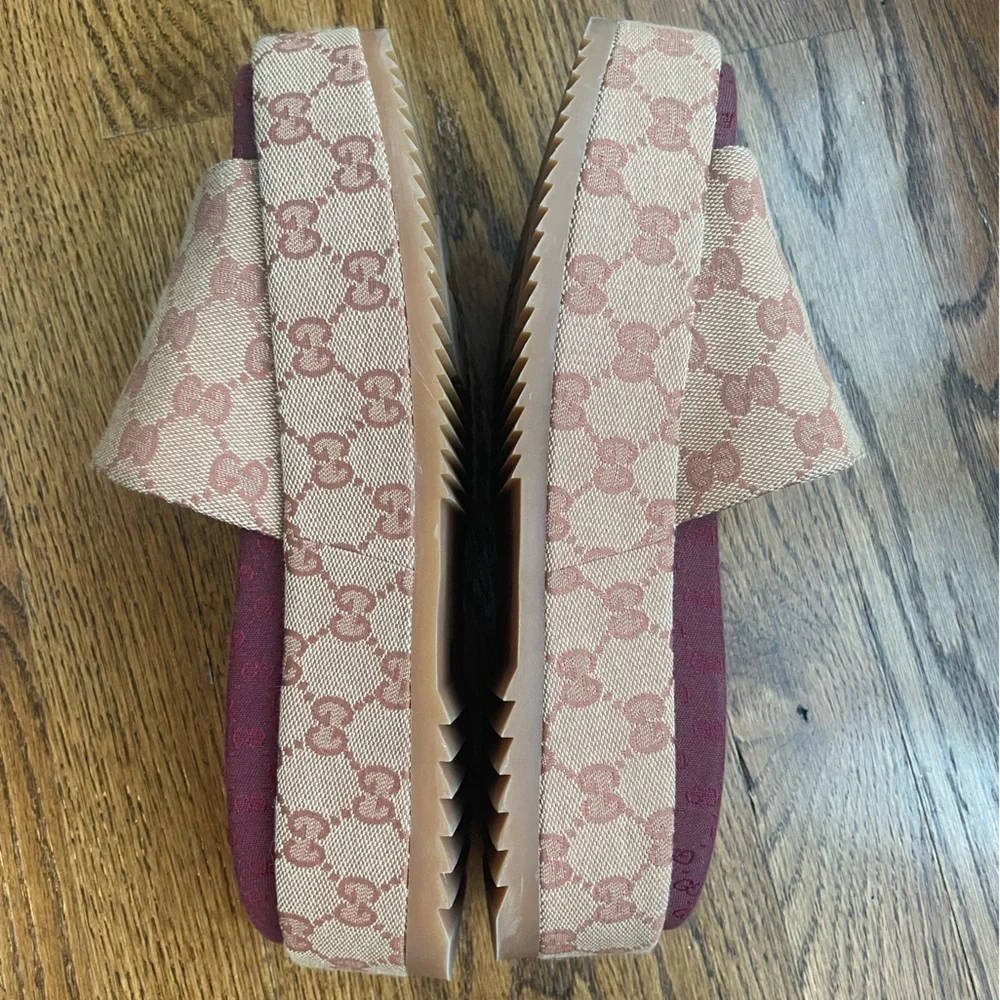Gucci Platform Slides - Picture 4 of 13
